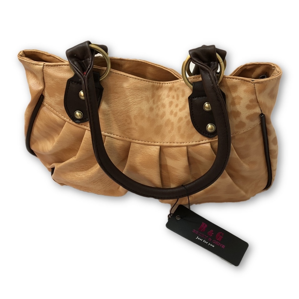 NWT Becky & Gene Leopard Pattern Shoulder Bag